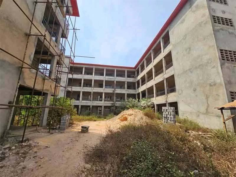 École à vendre avec titre foncier – 1 200 m² – Lambayi, Conakry
